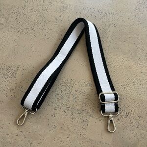 Adjustable bag strap